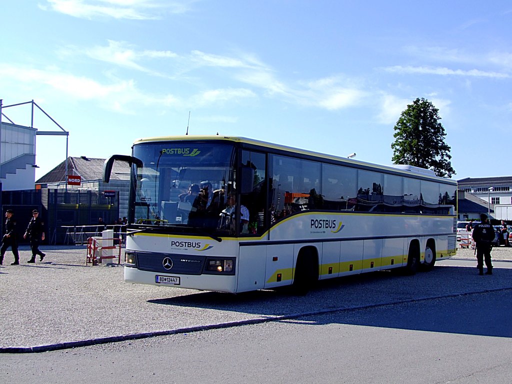 MB INTEGRO von Postbus bringt Grazer-Fuballfan´s zum 
Bundesligaspiel SVR-Ried  Sturm-Graz vor die KeineSorgenArena nach Ried;110716