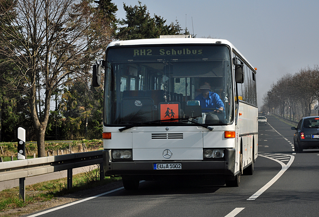 MB O405  Laschke  - EU-A 1002 bei Euskirchen - 23.03.2012