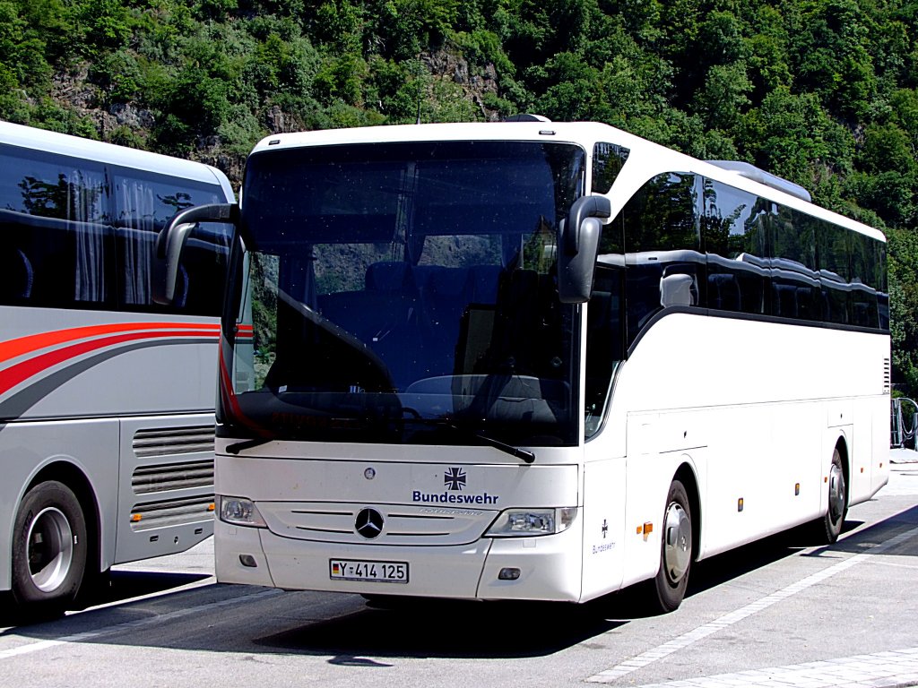 MB Tourismo der Bundeswehr am Busparkplatz in Passau;110716