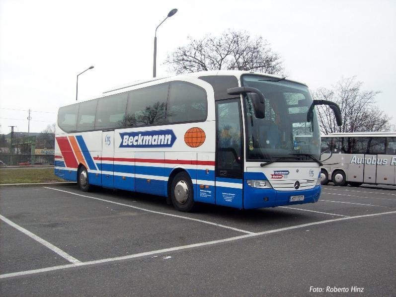 MB Tourismo, der Firma Beckermann aus Hannover in Dresden, Parkplatz Ammonstrae (17.3.2010)