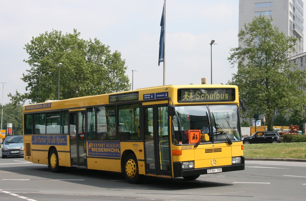 Meobus (E SH 730).
Am 27.5.2010 am HBF Essen aufgenommen.
