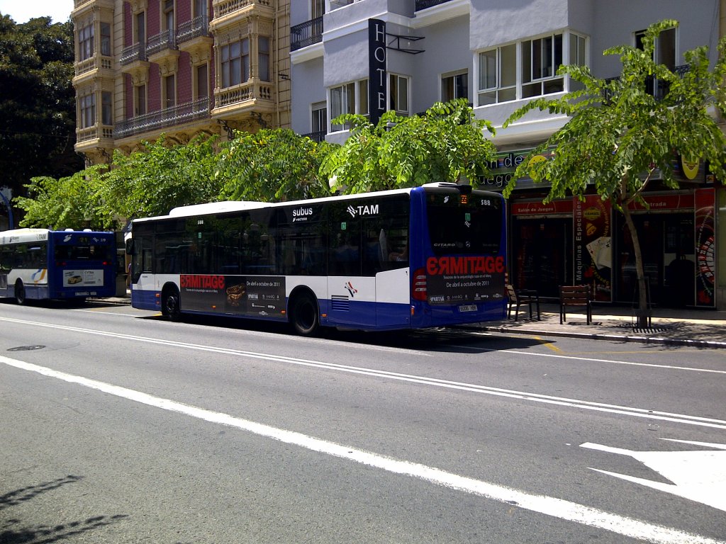 Mercedes-Benz Citaro in Alicante. Wagen 588 der Firma Alcoyana.