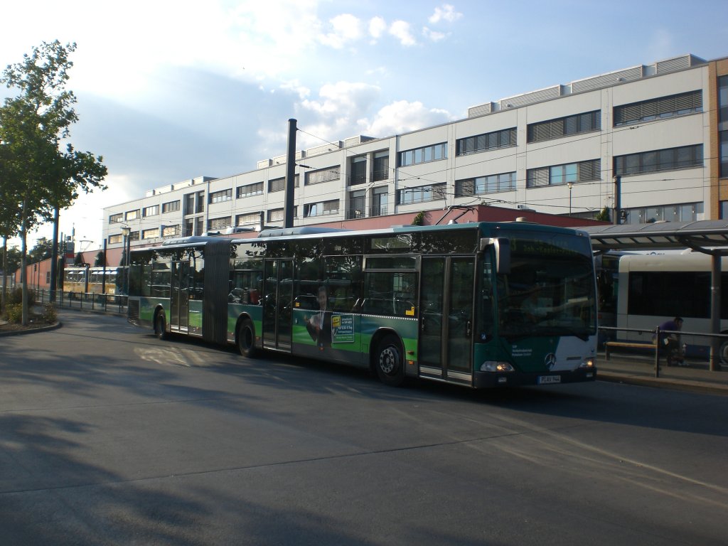 Mercedes-Benz O 530 I (Citaro) auf der Linie 693 nach Am Stern Johannes-Kepler-Platz am Hauptbahnhof.