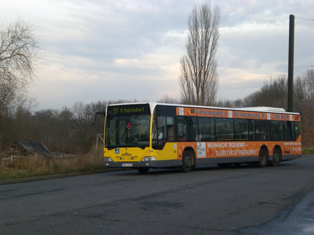Mercedes-Benz O 530 I (Citaro) auf der Linie 197 nach S-Bahnhof Mahlsdorf an der Haltestelle Falkenberg.