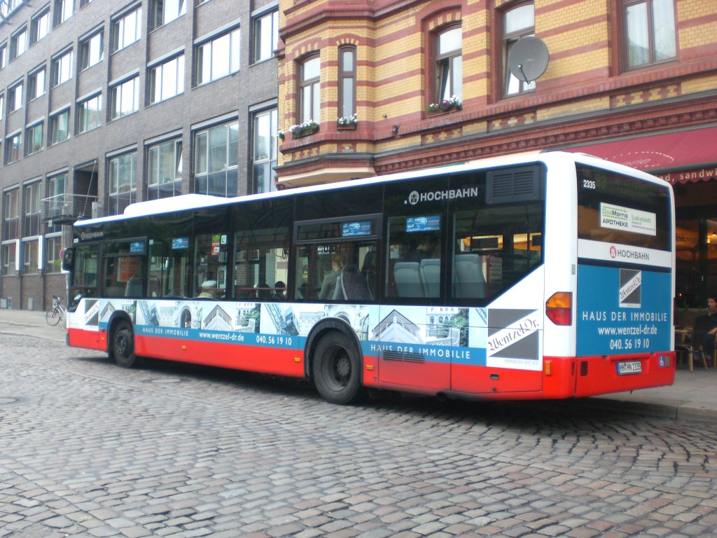 Mercedes-Benz O 530 I (Citaro) auf der Linie 383 nach S-Bahnhof Altona an der Haltestelle Fischauktionshalle.
