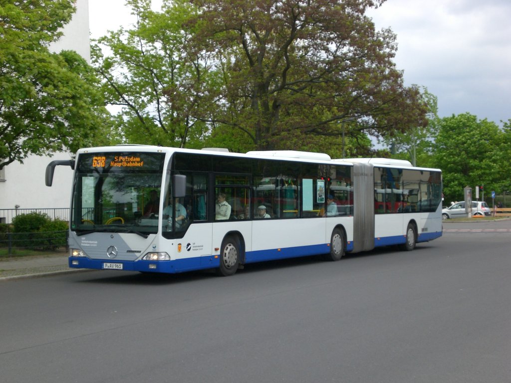 Mercedes-Benz O 530 I (Citaro) auf der Linie 638 nach Potsdam Hauptbahnhof an der Haltestelle Spandau Am Omnibushof.