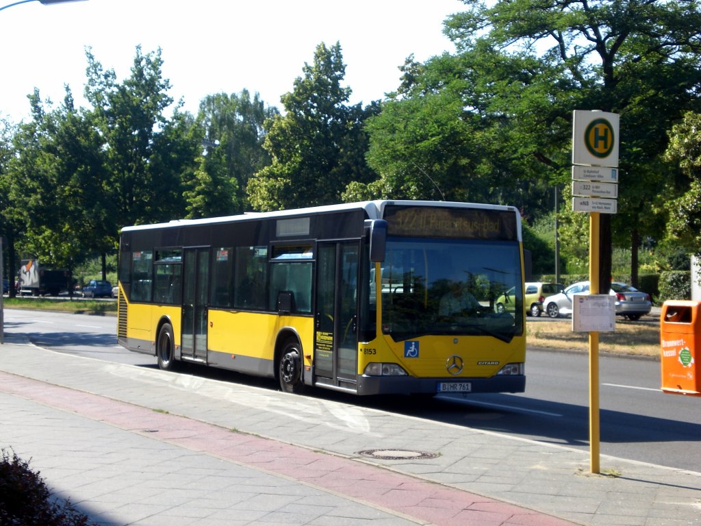 Mercedes-Benz O 530 I (Citaro) auf der Linie 322 nach U-Bahnhof Paracelsus-Bad am U-Bahnhof Lindauer Allee.