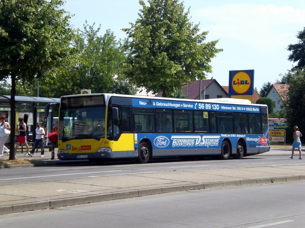 Mercedes-Benz O 530 I (Citaro) auf der Linie 256 nach Siedlung Wartenberg an der Haltestelle Hohenschnhausen Hansastrae/Malchower Weg.