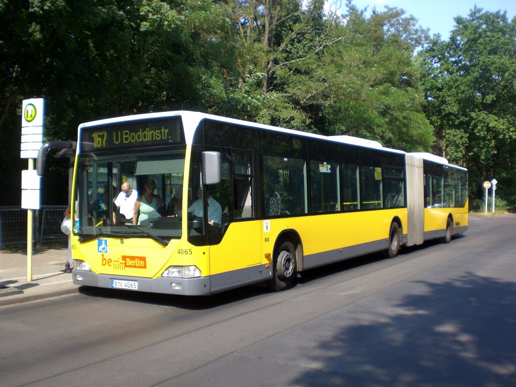 Mercedes-Benz O 530 I (Citaro) auf der Linie 167 nach U-Bahnhof Boddinstrae an der Haltestelle Kpenick Mggelschlchenweg.