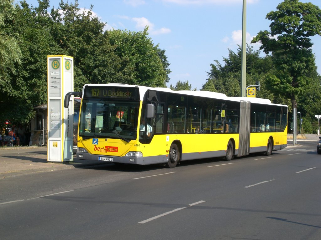 Mercedes-Benz O 530 I (Citaro) auf der Linie 167 nach U-Bahnhof Boddinstrae an der Haltestelle Kpenick Pablo-Neruda-Strae.