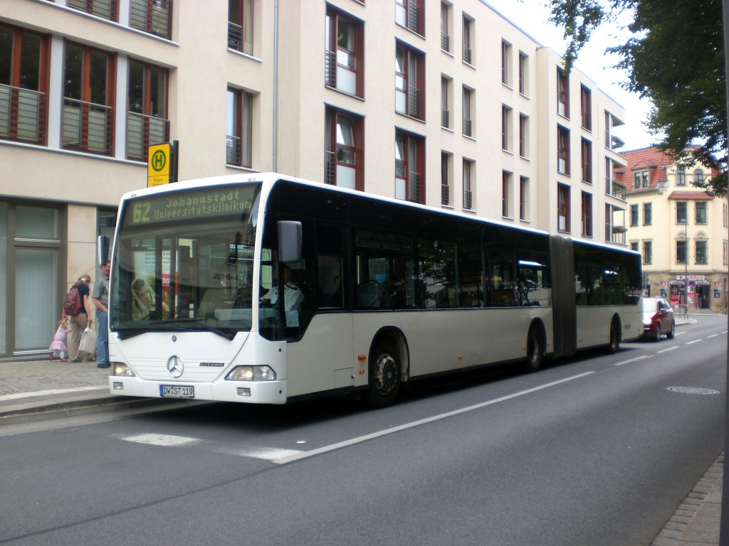 Mercedes-Benz O 530 I (Citaro) auf der Linie 62 nach Johannstadt an der Haltestelle Plauen Rathaus.