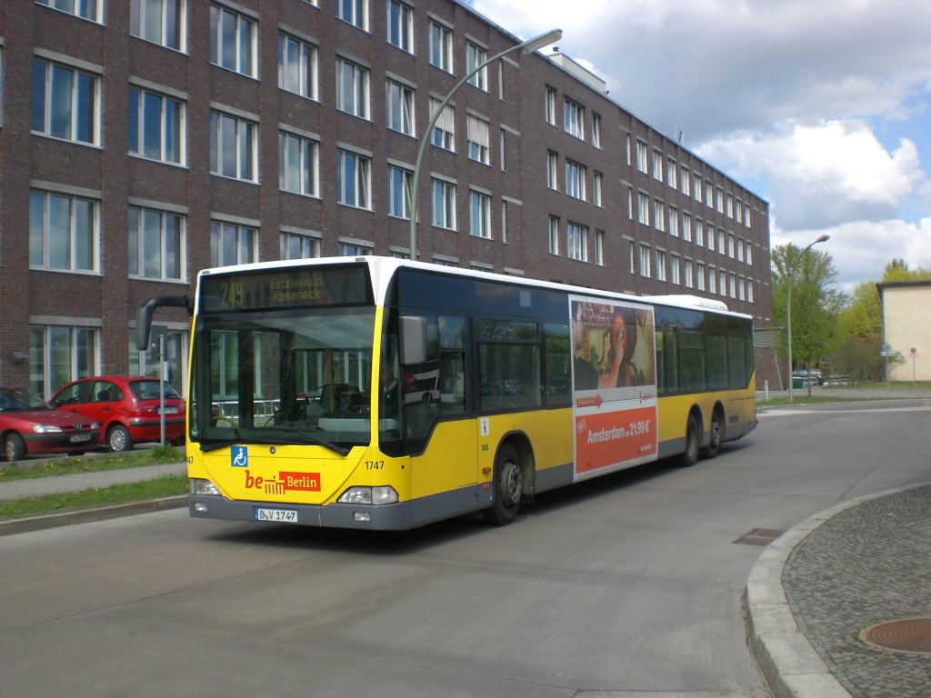 Mercedes-Benz O 530 I (Citaro) auf der Linie 249 nach Grunewald Roseneck an der Haltestelle Hertzallee.