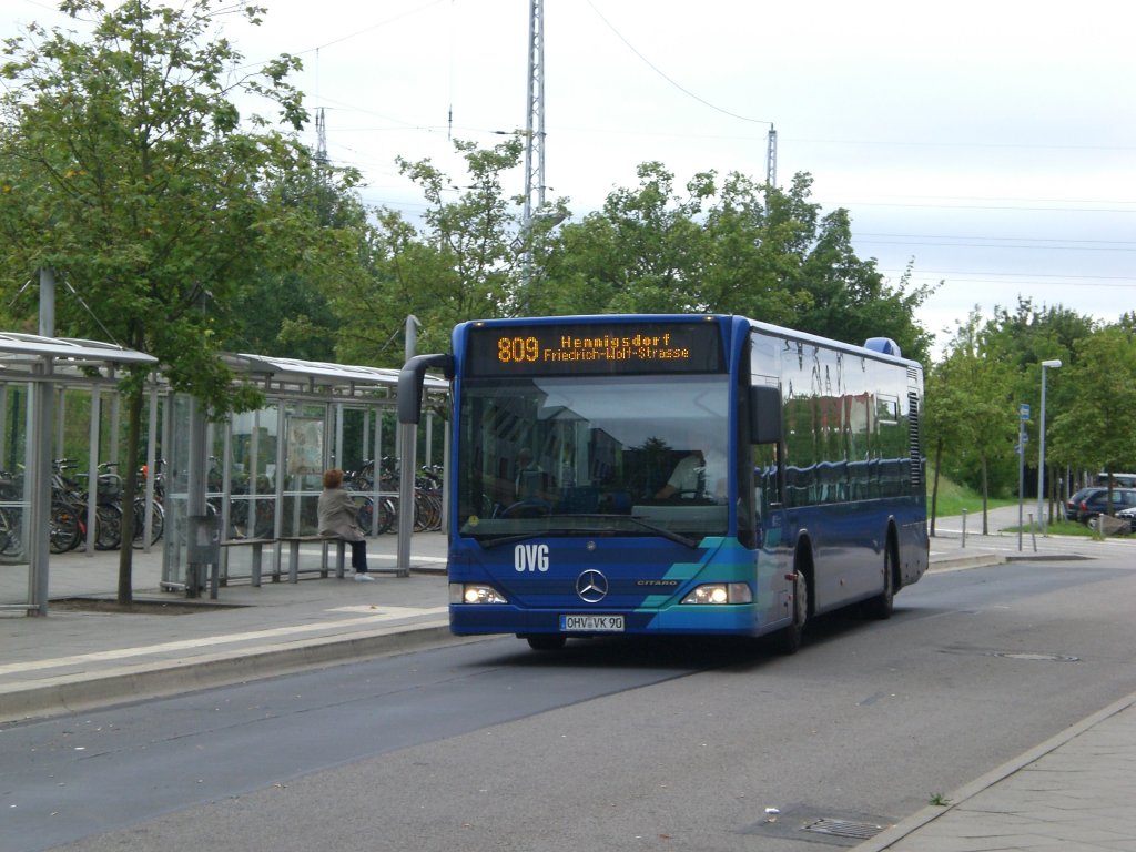 Mercedes-Benz O 530 I (Citaro) auf der Linie 809 nach Hennigsdorf Friedirch-Wolf-Strae am S-Bahnhof Hennigsdorf.(15.7.2011)