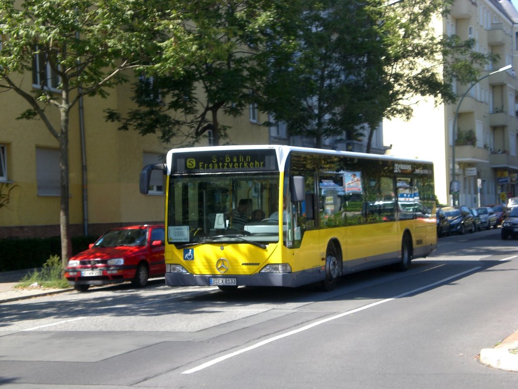 Mercedes-Benz O 530 I (Citaro) als SEV fr die S-Bahnlinien 8,9 und 41 Richtung S-Bahnhof Ostkreuz am S-Bahnhof Prenzlauer Allee.(20.8.2011)