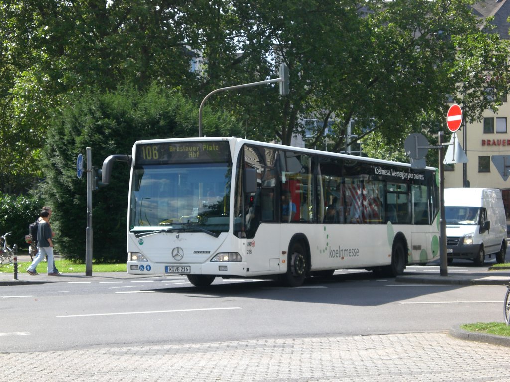 Mercedes-Benz O 530 I (Citaro) auf der Linie 106 nach Kln Hauptbahnhof/Breslauer Platz an der Haltestelle Kln Heumarkt.(9.7.2012)
 
