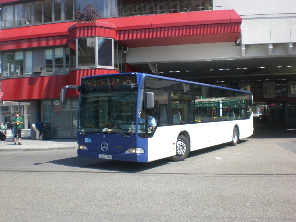 Mercedes-Benz O 530 I (Citaro) auf Dienstfahrt am Hauptbahnhof Kln.(9.7.2012)
 
