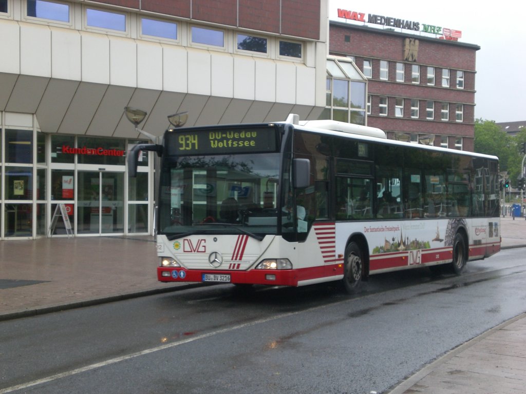 Mercedes-Benz O 530 I (Citaro) auf der Linie 934 nach Duisburg Wedau Wolfssee am Hauptbahnhof Duisburg.(17.7.2012) 