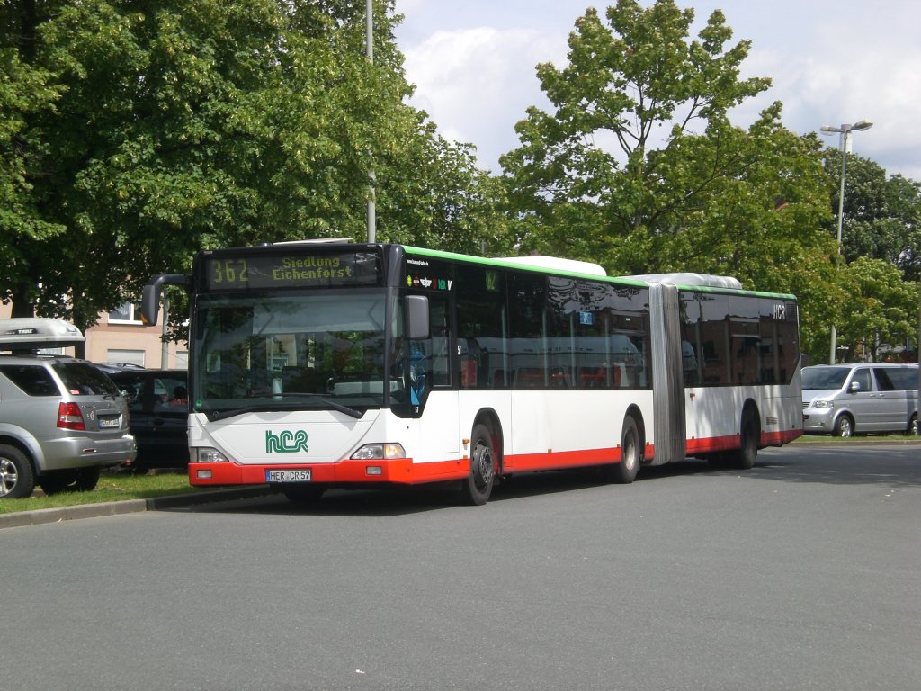 Mercedes-Benz O 530 I (Citaro) auf der Linie 362 nach Wanne-Eickel Siedlung Eichenhorst am Hauptbahnhof Wanne-Eickel.(18.7.2012) 