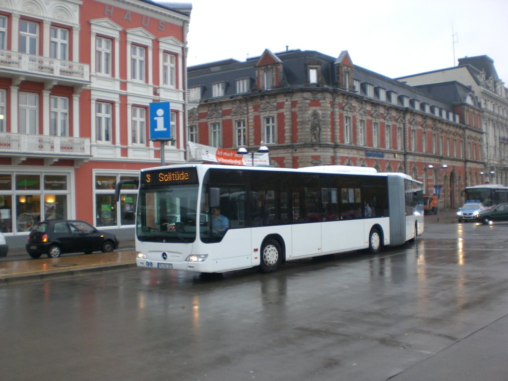 Mercedes-Benz O 530 II (Citaro Facelift) auf der Linie 3 nach Solitde am ZOB.