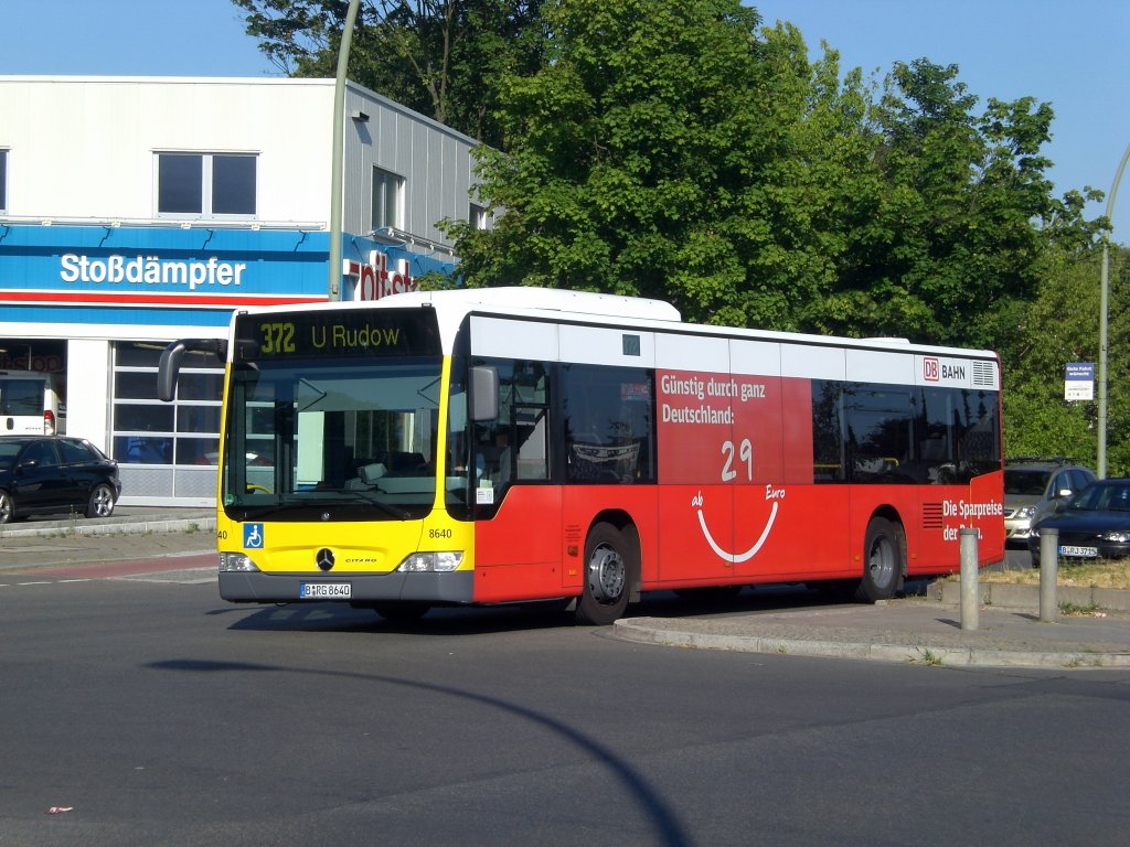 Mercedes-Benz O 530 II (Citaro Facelift) auf der Linie 372 am U-Bahnhof Rudow.