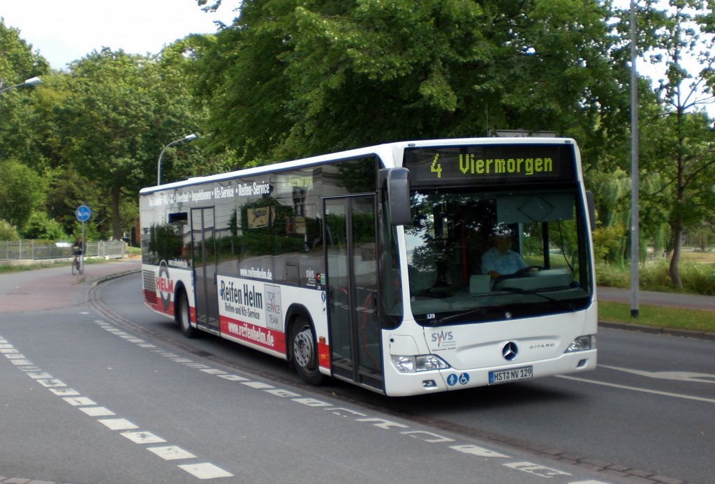 Mercedes-Benz O 530 II (Citaro Facelift) auf der Linie 4 nach Viermorgen nahe der Haltestelle Rosengarten. 

