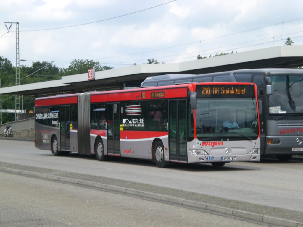 Mercedes-Benz O 530 II (Citaro Facelift) auf der Linie 210 nach Leverkusen Alt Steinbchel am S-Bahnhof Leverkusen Mitte.(9.7.2012)
 
