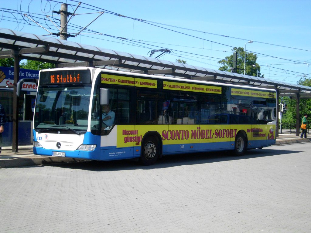 Mercedes-Benz O 530 II (Citaro Facelift) auf der Linie 16 nach Rostock-Stuthof an der Haltestelle Rostock-Dierkow Dierkower Kreuz.(3.6.2013) 