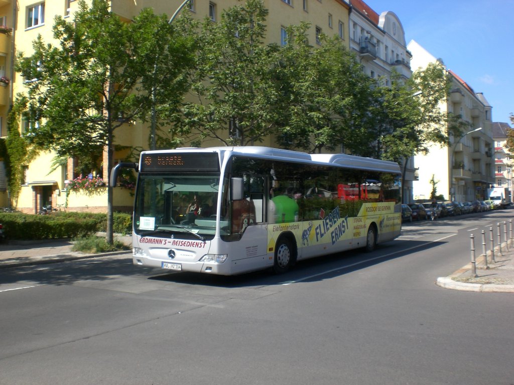 Mercedes-Benz O 530 LE  (Citaro) als SEV fr die S-Bahnlinien 8,9 und 41 Richtung S-Bahnhof Ostkreuz am S-Bahnhof Prenzlauer Allee.(20.8.2011)