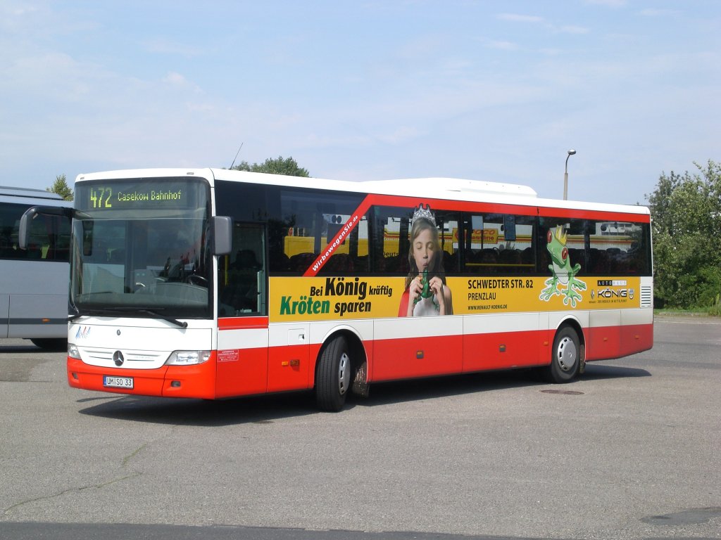 Mercedes-Benz O 550 (Integro) auf der Linie 472 nach Casekow Bahnhof am ZOB Schwedt.(13.7.2011)