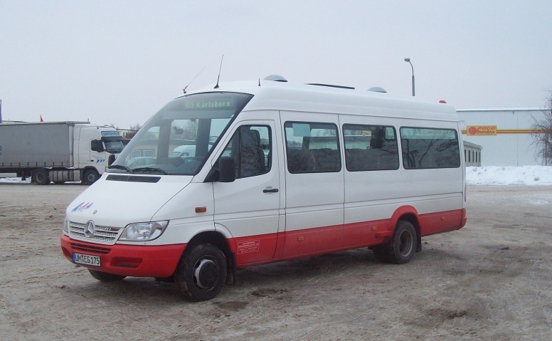 Mercedes-Benz Sprinter 413 CDI, Wagennummer 175, der Uckermärkischen Verkehrs GmbH in Schwedt. Aufgenommen im Februar 2010 am ZOB in Schwedt.