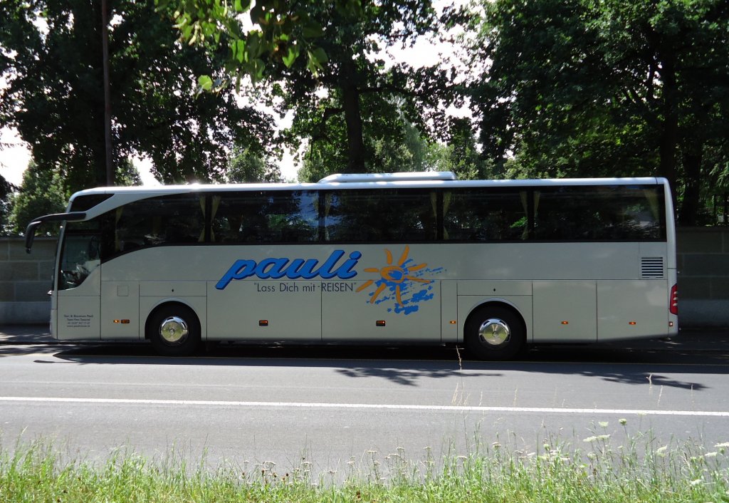 Mercedes Benz Tourismo de la maison Pauli photographi le 19.07.2012  Berne