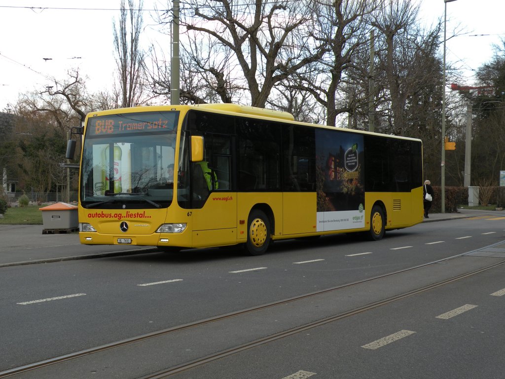 Mercedes Citaro der AAGL mit der Betriebsnummer 67 im Tramersatz (Birsfelder Fasnacht) in Bisrfelden unterwegs. Die Aufnahme stammt vom 16.02.2013.