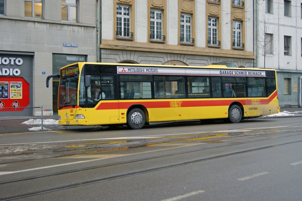 Mercedes Citaro der BLT mit der Betriebsnummer 31 auf der Linie 37 am Aeschenplatz. Die Aufnahme stammt vom 14.01.2010.