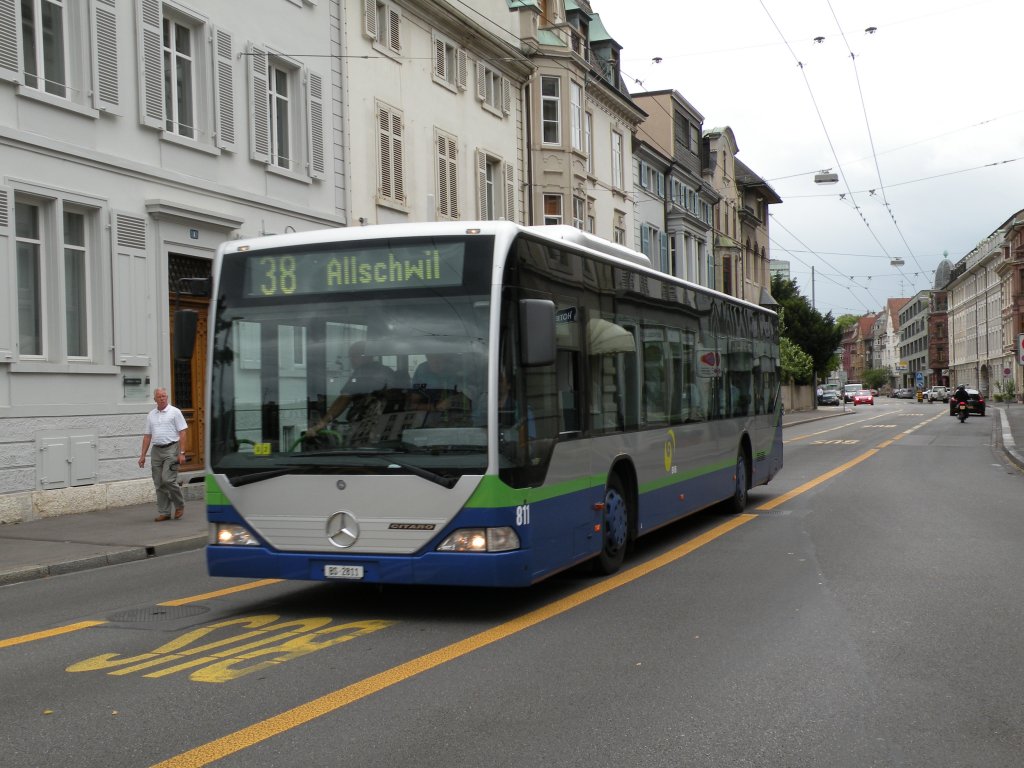 Mercedes Citaro (Ex Lugano)im Einsatz auf der Linie 38 bei der Einfahrt auf die Haltestelle Wettsteinplatz. Die Aufnahme stammt vom 07.07.2009.