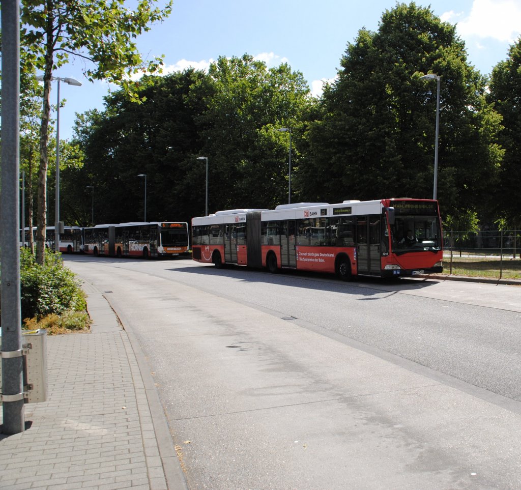 Mercedes Citaro, im Hamburg/ZOB, am 18.07.10.