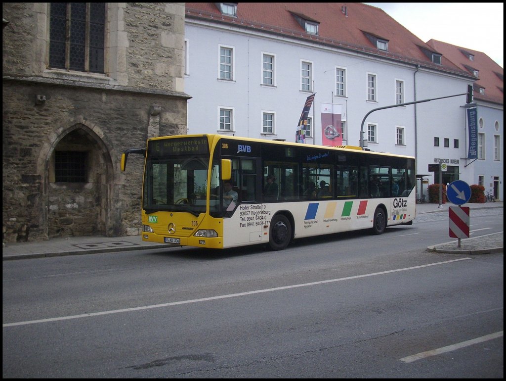 Mercedes Citaro I der Regensburger Verkehrsbetriebe in Regensburg am 22.07.2012