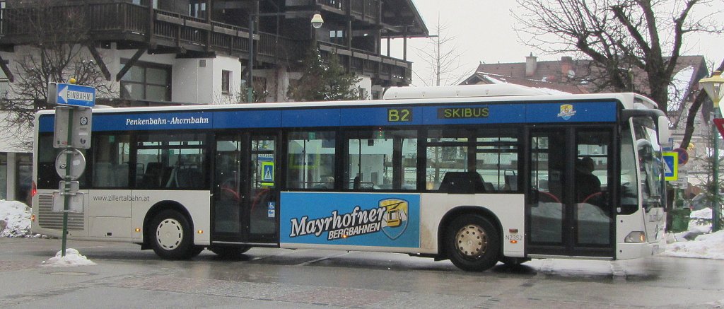 Mercedes Citaro in Mayrhofen als Skibus der Linie B2 von der Ahornbahn zur Penkenbahn.(28.1.2012)