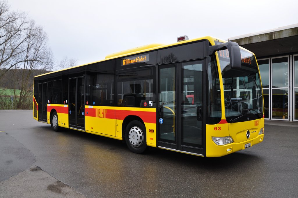 Mercedes Citaro mit der Betriebsnummer 63 beim Depot Hslimatt, bereit fr einen Einsatz auf der Linie 61. Die Aufnahme stammt vom 13.01.2012.

