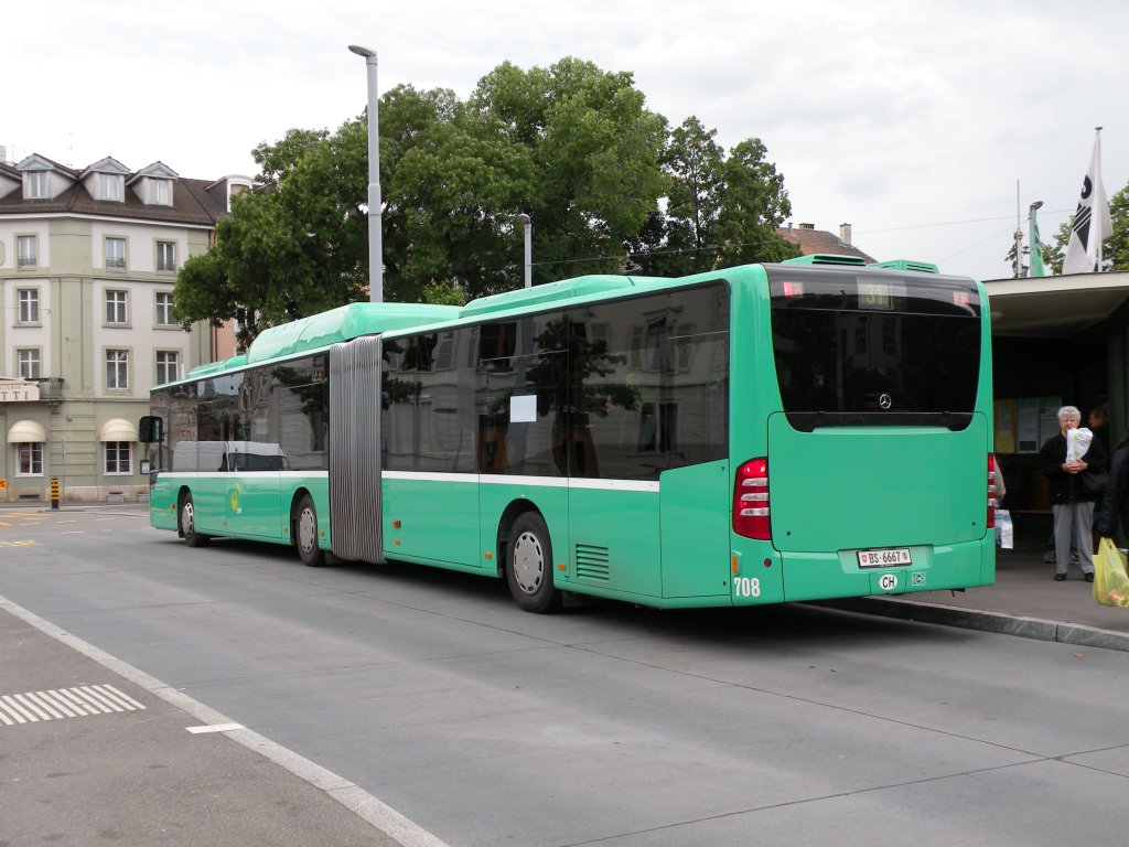 Mercedes Citaro mit der Betriebsnummer 708 bedient die Haltestelle Wettsteinplatz Richtung Rosengartenweg. Die Aufnahgme stammt vom 20.06.2010.