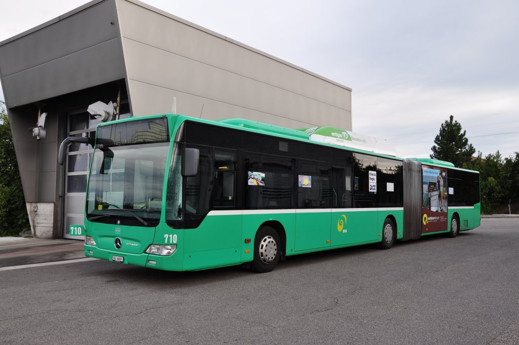 Mercedes Citaro mit der Betriebsnummer 710 auf dem Hof der Garage Rankstrasse. Die Aufnahme stammt vom 13.08.2011.