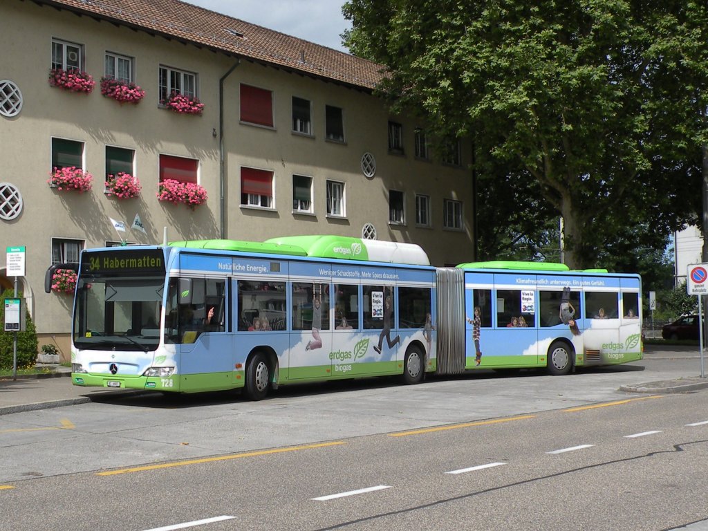 Mercedes Citaro mit der Betriebsnummer 728 auf der Linie 34 an der Haltestelle Habermatten in Riehen. Die Aufnahme stammt vom 09.07.2012.