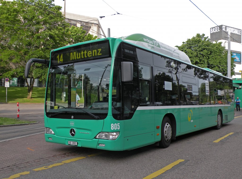 Mercedes Citaro mit der Betriebsnummer 805 auf der Tramersatlinie 14 am St. Jakob. Die Aufnahme stammt vom 15.06.2012.
