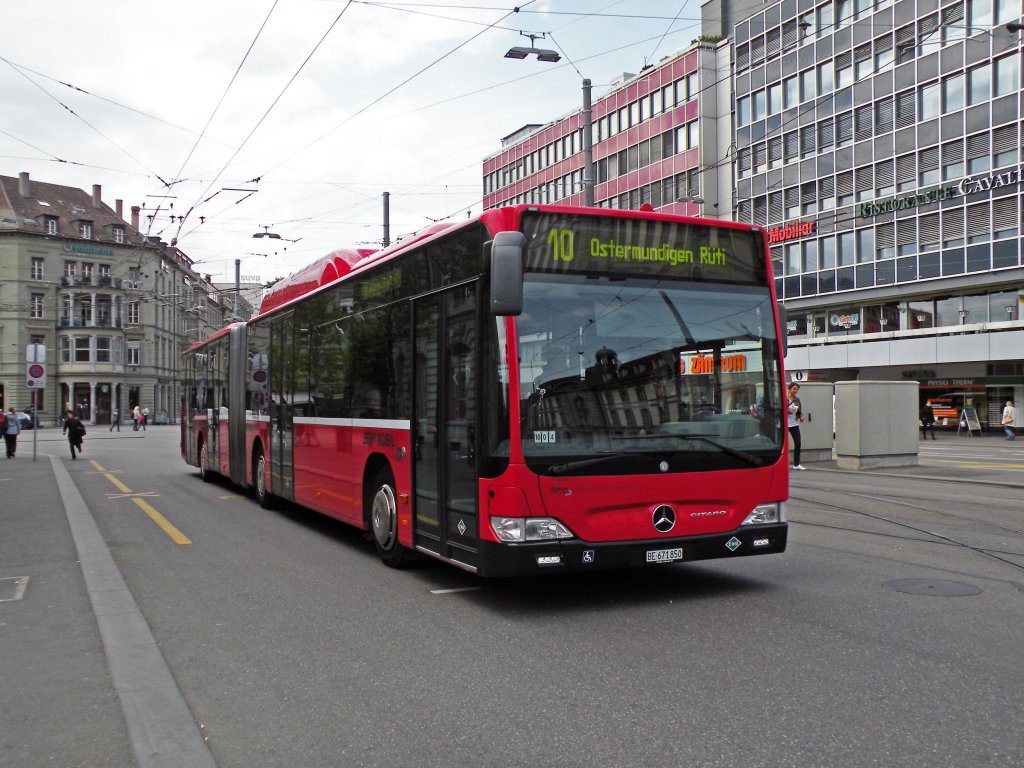 Mercedes Citaro mit der Betriebsnummer 850 auf der Linie 10 beim Bubenbergplatz in Bern. Die Aufnahme stammt vom 14.04.2011.
