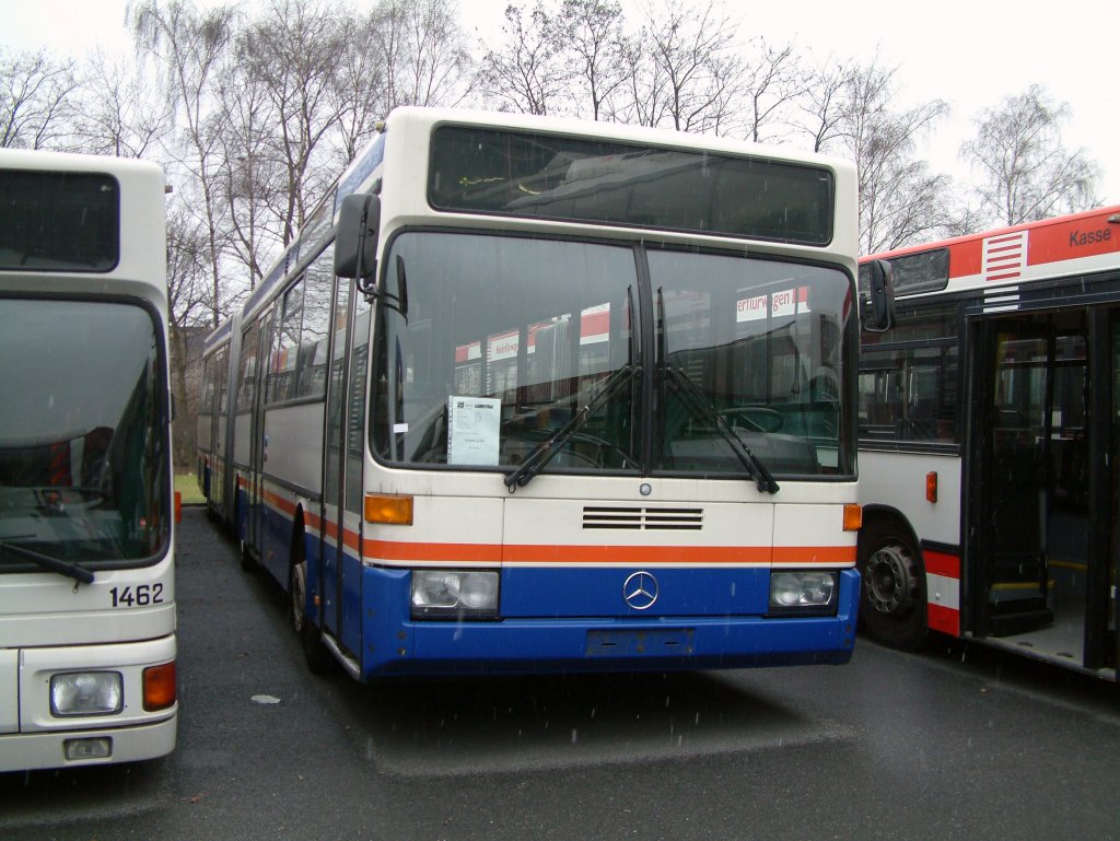 Mercedes O405 G, aufgenommen am 24.01.2004 im GWZ der Evobus NL Dortmund.