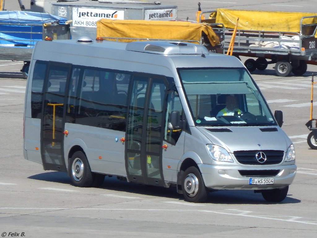 Mercedes Sprinter von Wisag aus Deutschland in Berlin am 08.06.2016