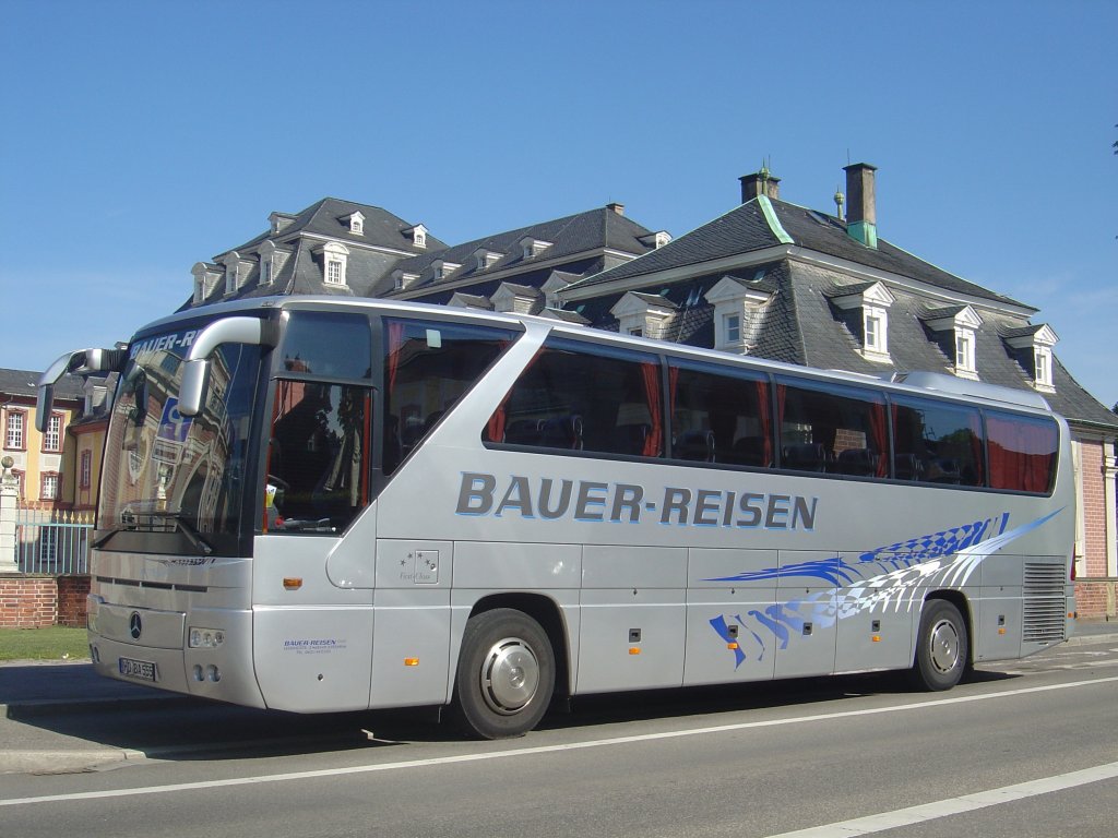 Mercedes Tourismo  Bauer , Bruchsal 18.05.2011
