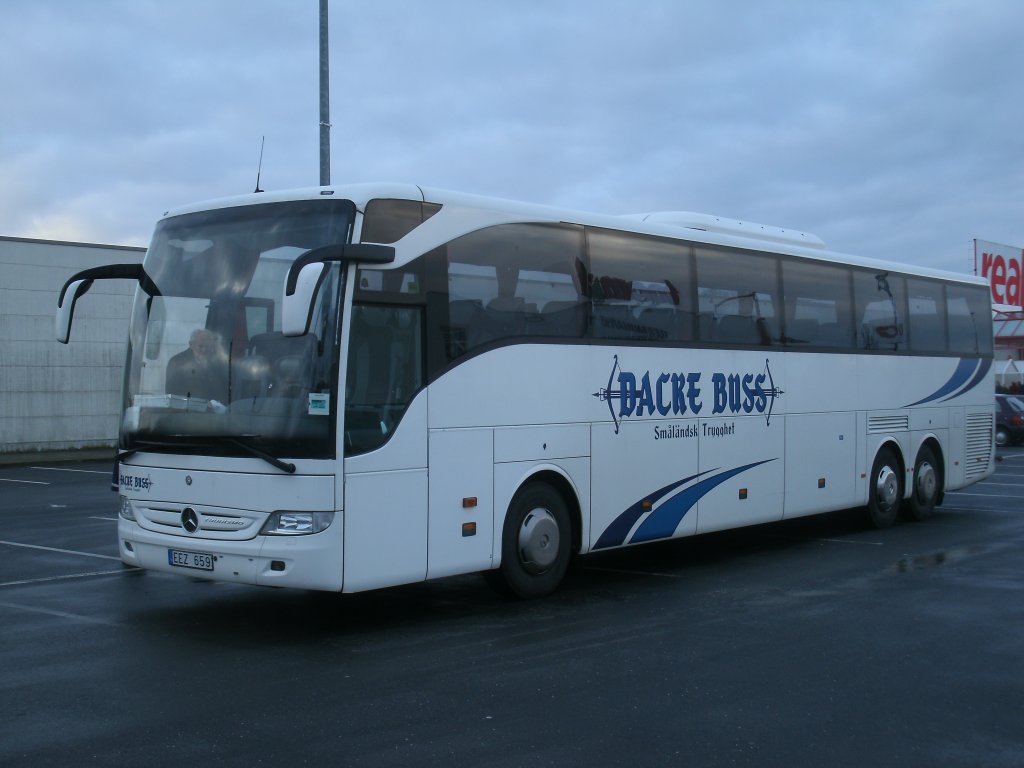 Mercedes Tourismo,am 01.Dezember 2012,in Bergen/Rgen.