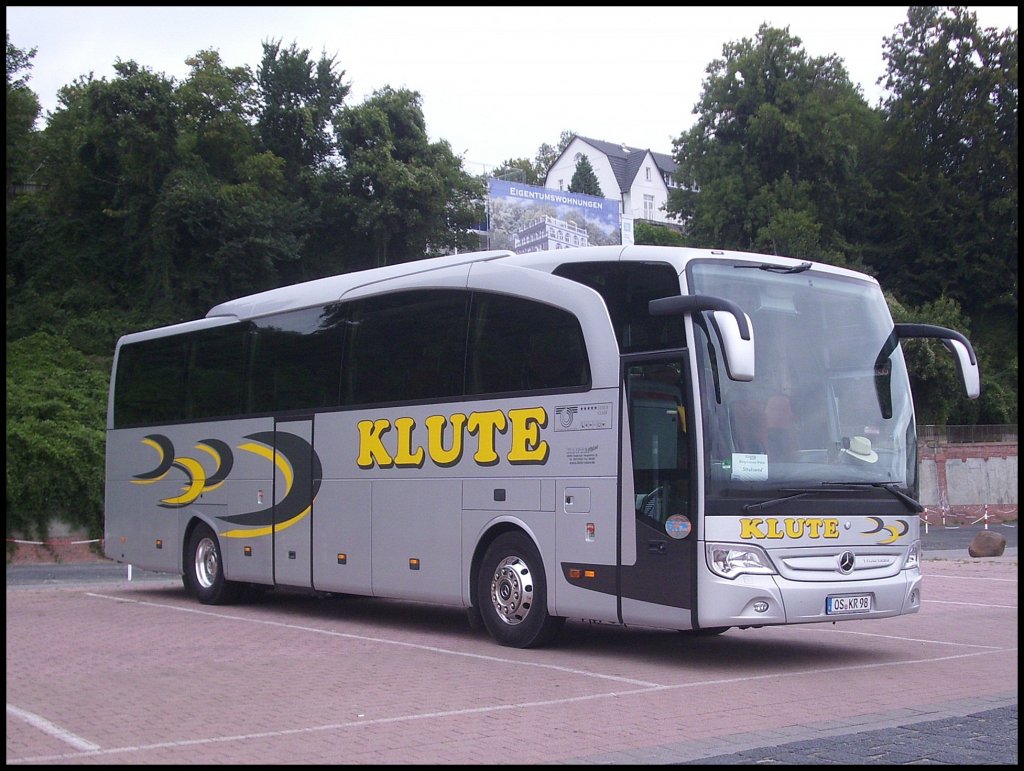 Mercedes Travego von Klute aus Deutschland im Stadthafen Sassnitz am 15.09.2012