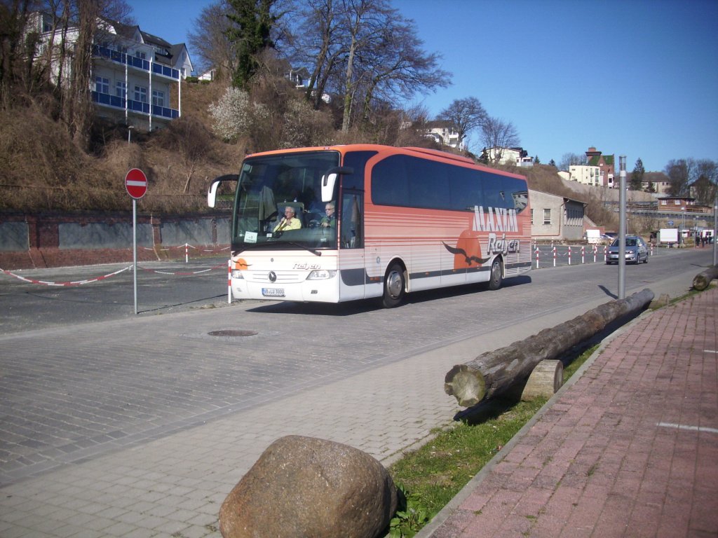 Mercedes Travego von MAXIM/Deutschland (ex Hartmann/Deutschland) im Sassnitzer Stadthafen am 05.04.2012