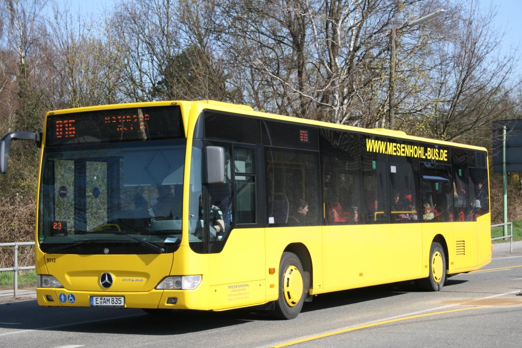 Mesenhohl 9112 (E AM 835) in Ratingen Lintorg mit der Linie 016.
6.4.2010
